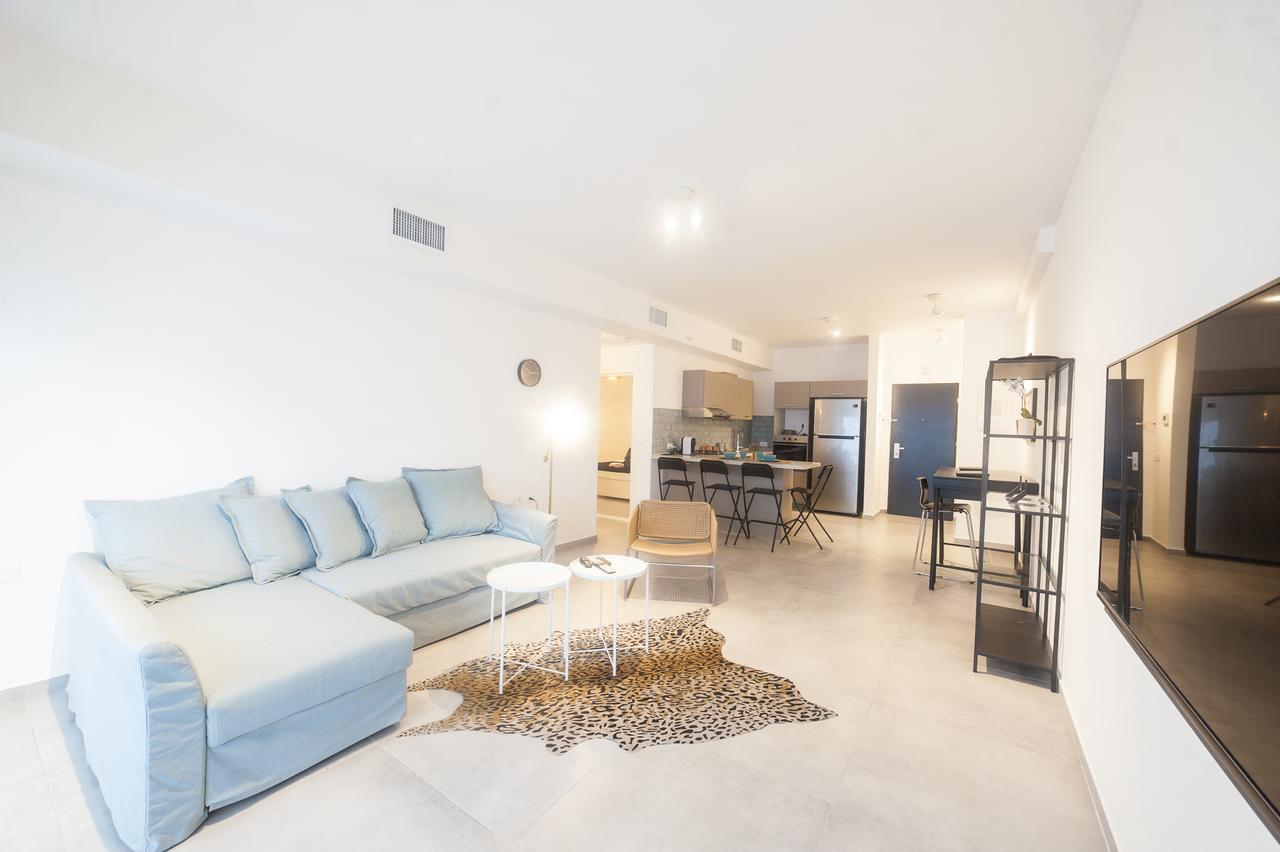 Luxury 2 Bedrooms Apartments Rothschild + Balcony Тел Авив Екстериор снимка
