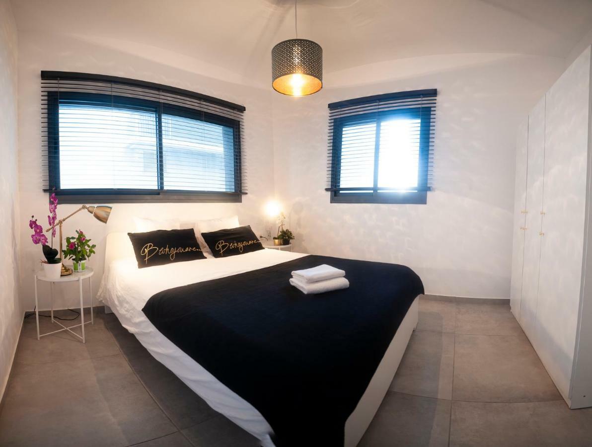 Luxury 2 Bedrooms Apartments Rothschild + Balcony Тел Авив Екстериор снимка