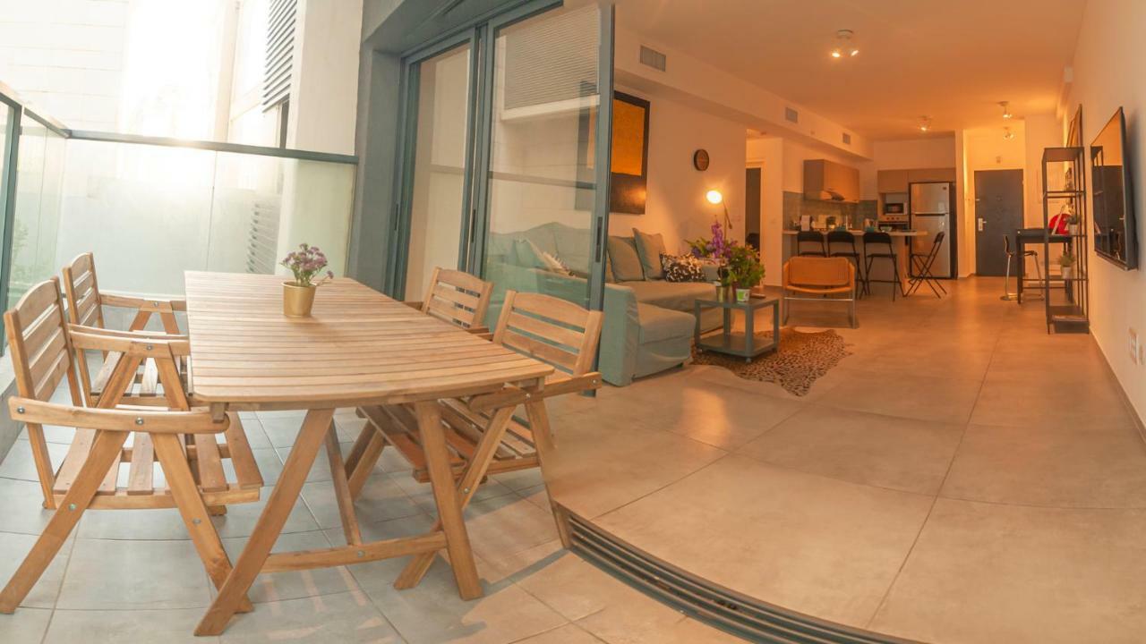 Luxury 2 Bedrooms Apartments Rothschild + Balcony Тел Авив Екстериор снимка