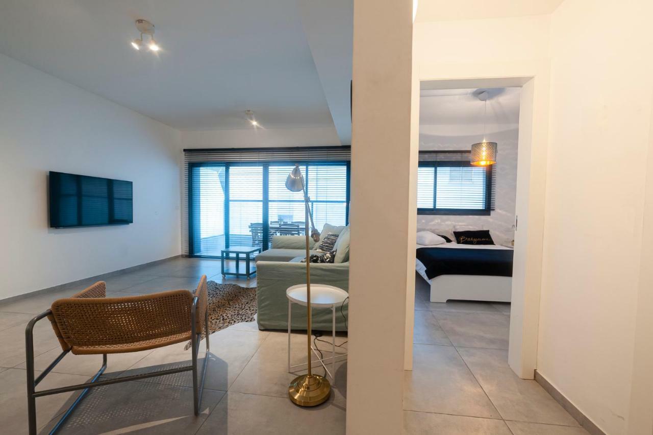 Luxury 2 Bedrooms Apartments Rothschild + Balcony Тел Авив Екстериор снимка